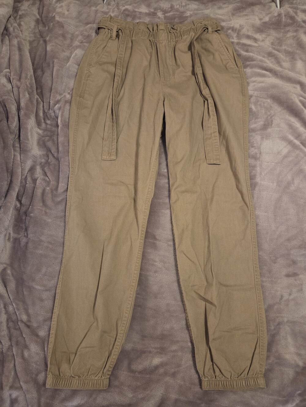 NWT Hollister Womens Khaki Elastic Waist Joggers